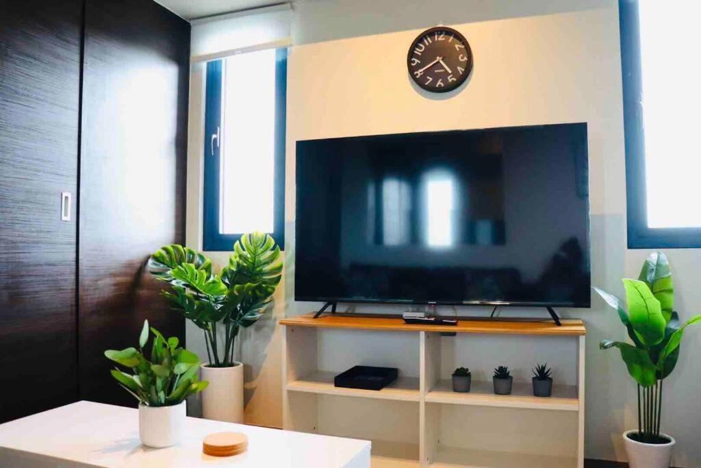 Air Residences Makati - Fully Furnished Condo With Skyline Views! Manila Exteriér fotografie